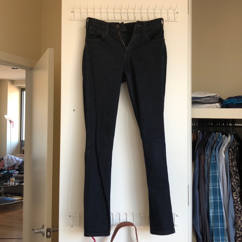 Levi’s black jeans